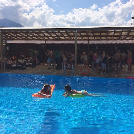 Ktima Kletsa Aparthotel Graviá Exteriör bild